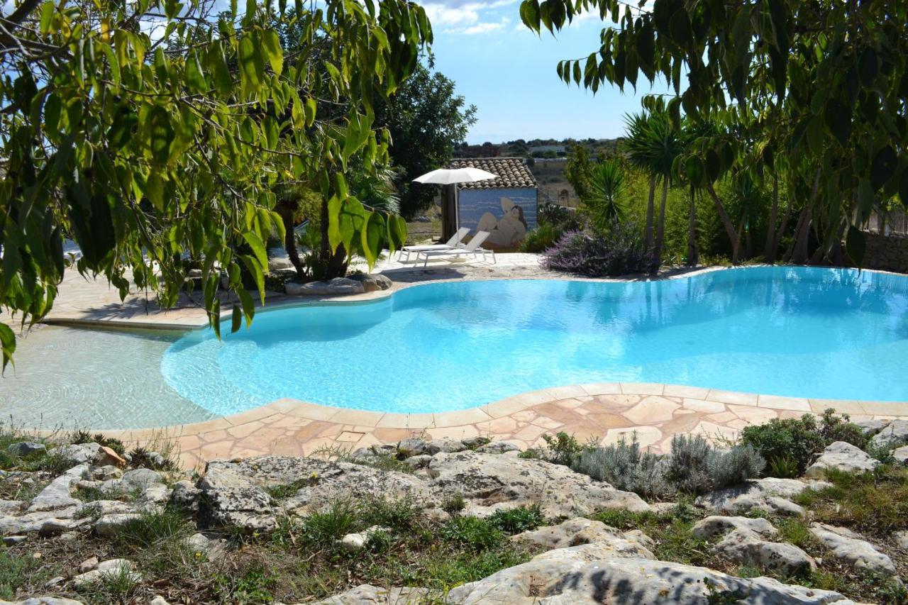     ANTICA MASSERIA TIMPARUCI HOTEL     MODICA     ITALY     RATES FROM    154